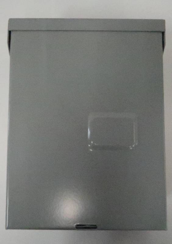 lot 725 image: PowerMark Plus 125 Amp 4-Space 8-Circuit Outdoor Single-Phase Main Lug Circuit Breaker Panel TL412R1P