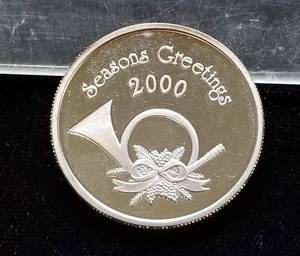 lot 36 image: 1 TROY OZ .999 FINE SILVER CHRISTMAS THEME ROUND