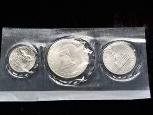 lot 08-A image: 1976 US SILVER 3 PIECE SET HALF QUARTER DIME
