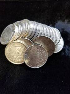 lot 21-A image: UNC ROLL OF 1921 MORGAN SILVER DOLLARS 20 COINS