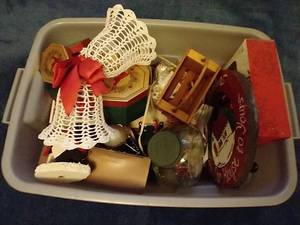 lot 29 image: Tote of Misc. Christmas Ornaments & Decor