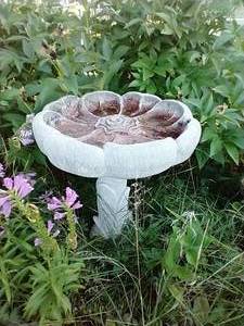 lot 32 image: Two Piece Concrete Bird Bath