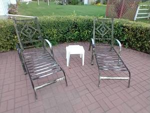 lot 37 image: Metal Patio Loungers