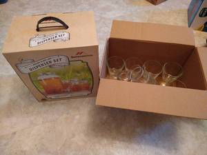 lot 42 image: Mason Glass Jar Drink Dispenser Set & Glassware