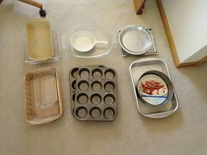 lot 55 image: Large Bakeware Lot