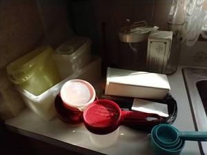 lot 119 image: Pampered Chef & Tupperware Lot