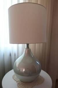 lot 2 image: Small White Table & Lamp
