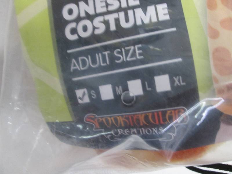 lot 192 image: Spooktacular Creations Adult Small ...
