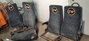 lot 4 image: Complete Unit Needs Assembly AND a...
