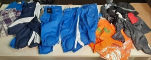 lot 40 image: Kitchen Trash Bag Stuffed with an a...