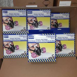 lot 190 image: North Silicone Half Mask 7700 Series (New In Packaging)