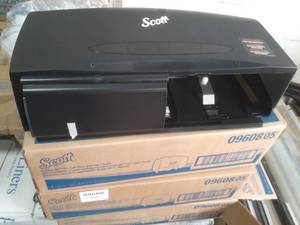 lot 150 image: Lot of (3) Scott Coreless JRT Twin ...