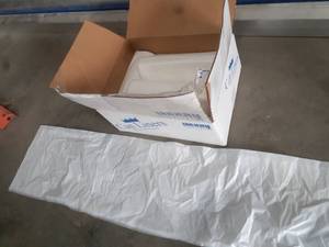 lot 417 image: Case of Rhino-x Coreless Roll Can Liners