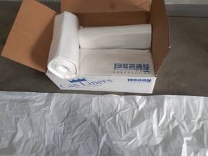 lot 423 image: Case of Rhino-x Coreless Roll Can Liners