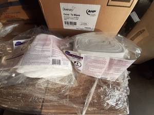 lot 436 image: Diversey Oxivir Tb Disinfecting Wipes