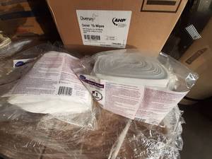 lot 439 image: Diversey Oxivir Tb Disinfecting Wipes