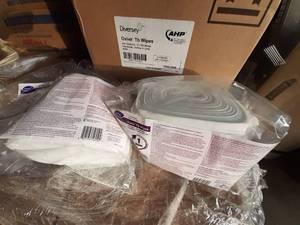 lot 442 image: Diversey Oxivir Tb Disinfecting Wipes