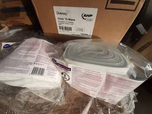 lot 447 image: Diversey Oxivir Tb Disinfecting Wipes