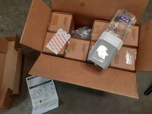 lot 460 image: Case of Purell Hand Sanitizing Wall Mounting Stations