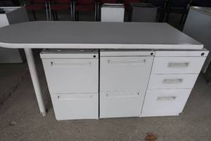 ROUND EDGE TABLE TOP 3 FILE CABINENTS.