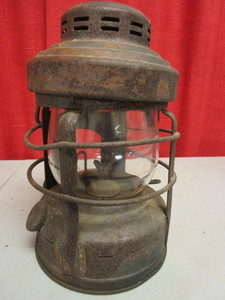 lot 204 image: VINTAGE 1930S CABOOSE LANTERN, CLEAR GLASS