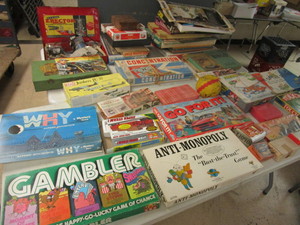 lot 230 image: VINTAGE BOARD GAMES, ALFRED HITCHCOCK WHY, ERECTOR SETS, ANTI-MONOPOLY, MORE