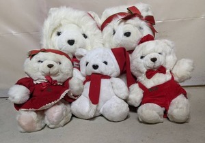 lot 65 image: Vintage 1980s Santa Bears