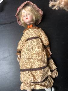 lot 92 image: Vintage 1973 Fisher Price Baby Ann Lap-sitter Doll and Vintage Porcelain  Victorian Doll