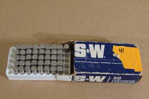 lot 137 image: 41 Smith & Wesson .38 Special P 125 Gr JSP Ammo
