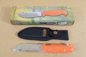 lot 30 image: Rite Edge Hunters Choice Gut Hook Hunting Knife