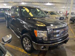 lot 7 image: 2013 Ford F-150 XLT Crew Cab 4x4