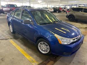 lot 15 image: 2009 Ford Focus SE