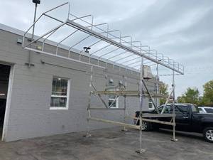 lot 1 image: 26ft Dock Rite Vertical 5000lbs Boat Lift