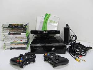 lot 42 image: Working XBOX 360 wControllers & Games