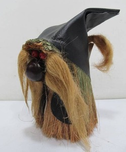 lot 45 image: Hand Made Folk Art Troll by 5 Arts Studios