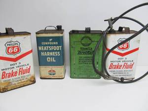 lot 72 image: Lot of 4 Larger Vintage Oil Cans