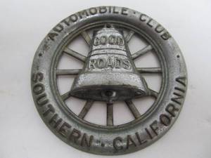 lot 98 image: Vintage 1930s Era Automobile Club of California Car Emblem