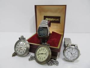 lot 211 image: Group of Vintage etc Mens Watches