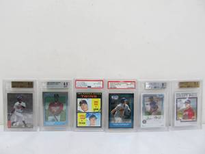 lot 204 image: Group of Graded & Autographed Baseball Cards