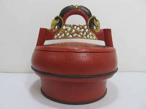 lot 310 image: Antique Chinese Wooden Rice Water Pot Decorative Hand Carved Handle