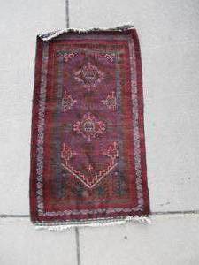 lot 219 image: Vintage Hand Made Wool Rug #8