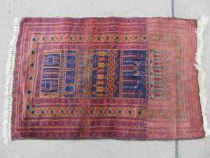 lot 224 image: Vintage Hand Knotted Wool Rug #13