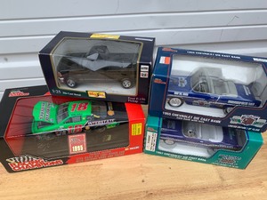 lot 133 image: 4 New In Box Diecast Cars