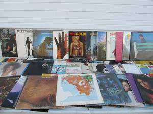 lot 252 image: Approx 50 Vintage Vinyl Records - Mostly Rock & Pop #1