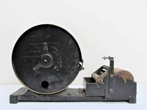 lot 293 image: Antique Industrial Paper LabelTicket Cutter