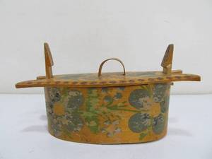 lot 344 image: Small Antique Scandinavian Tine Box