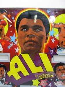 lot 179 image: Awesome Vintage Muhammed ALI Glass Pinball Display