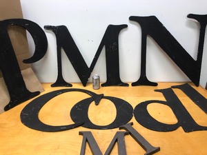 lot 353 image: Group of Large Cast Metal Sign Letters