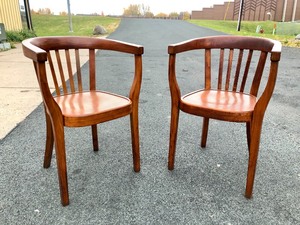 lot 356 image: Vintage 1930s Deco Signed FISCHEL Bentwood Side Chairs