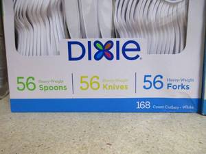 lot 62 image: Dixie Plastic Cutlery